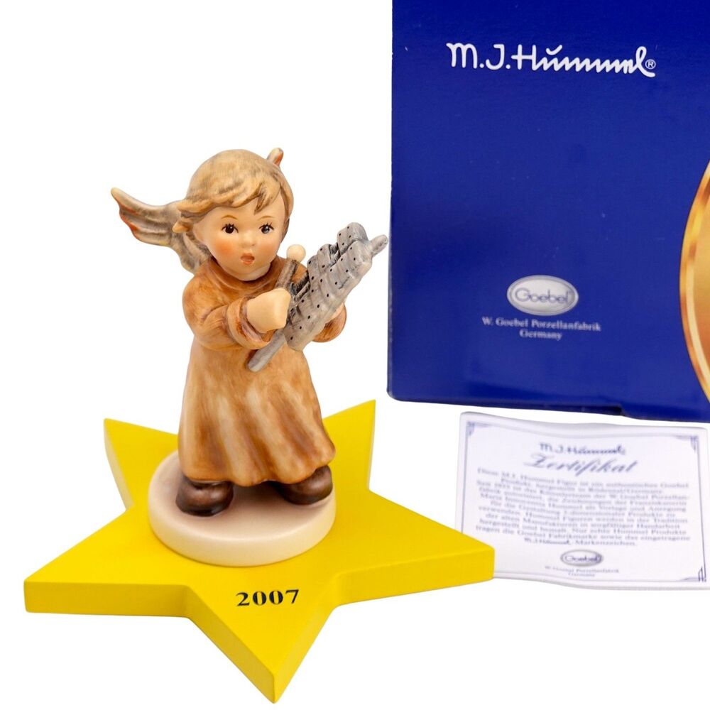 2007 Hummel Annual Angel with Carillon with Star Base HUM 2135/L BOX & COA